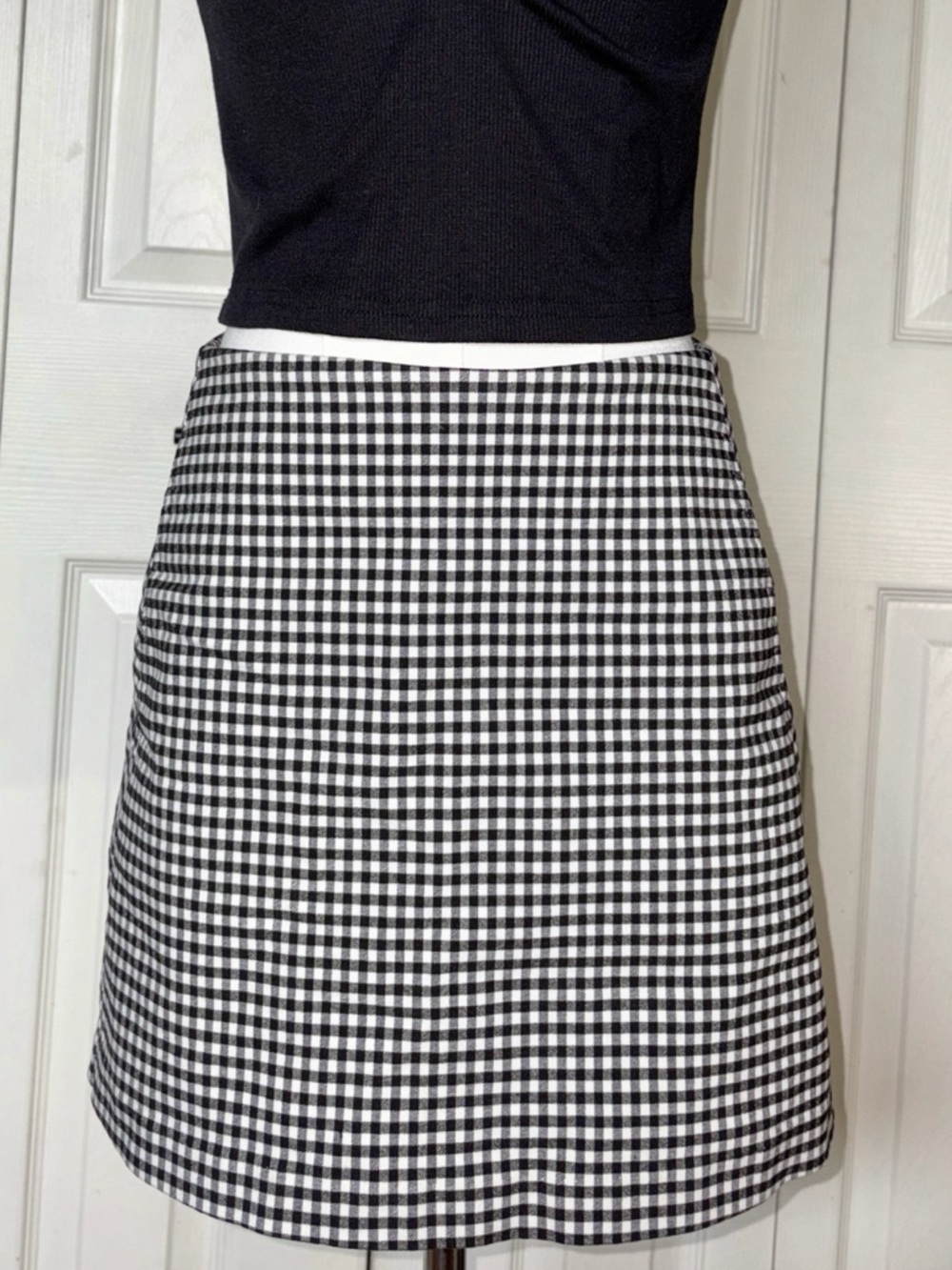 Urban Outfitters Black & White Gingham Check Mini Skirt w/ Pockets Size Small